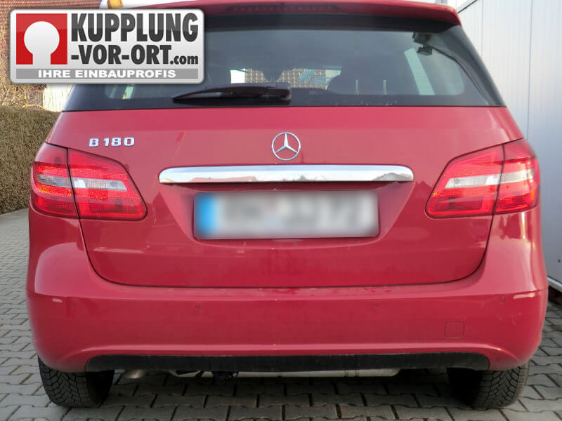 Anhängerkupplung Mercedes Einbau vom Profi Kupplung vor Ort